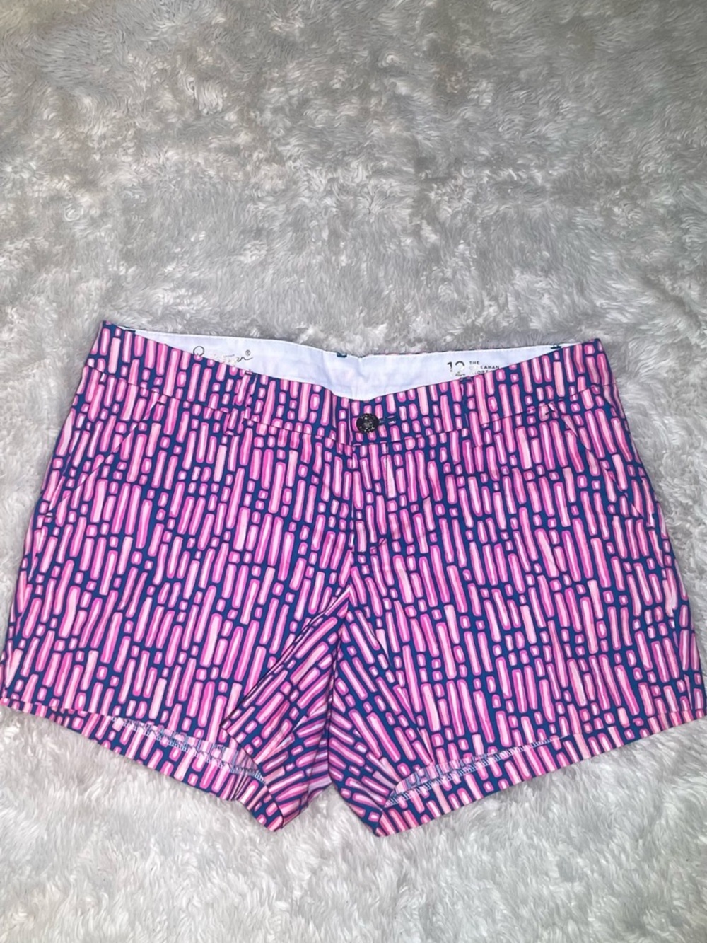Lilly Pulitzer THE  CALLAHAN women’s Pink and Navy blue Shorts size 12